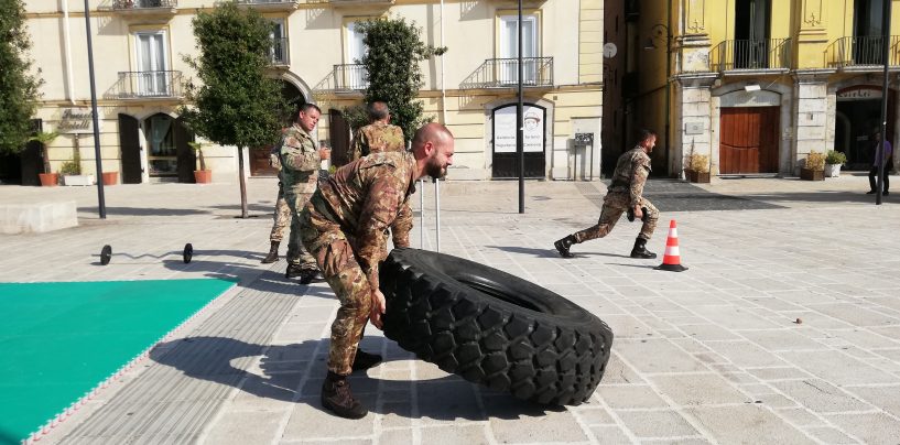 FOTO / L’Esercito “invade” pacificamente Avellino. Cittadini e militari si allenano insieme